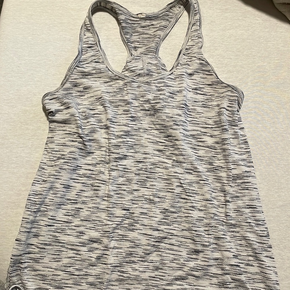 lulu lemon loose fitting exercise top